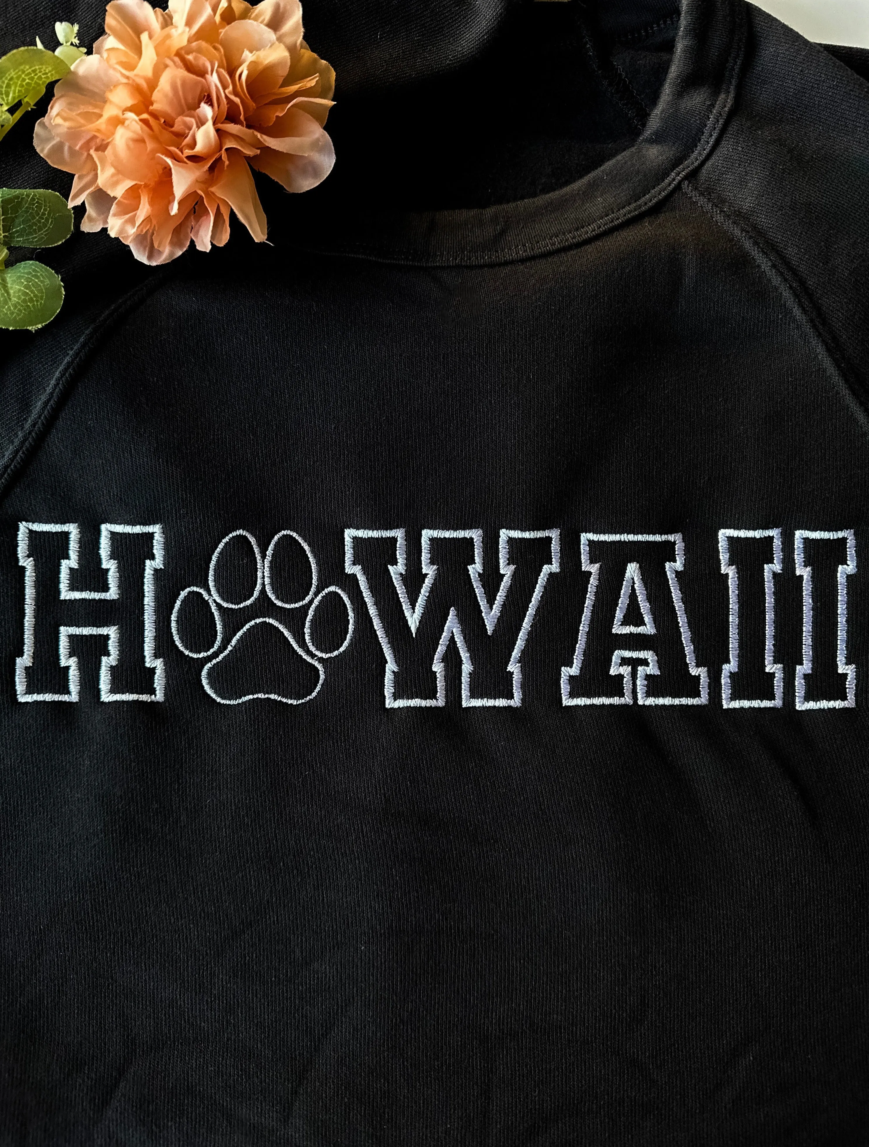 Embroidered City Paw - Women's Crew Neck Sweatshirt