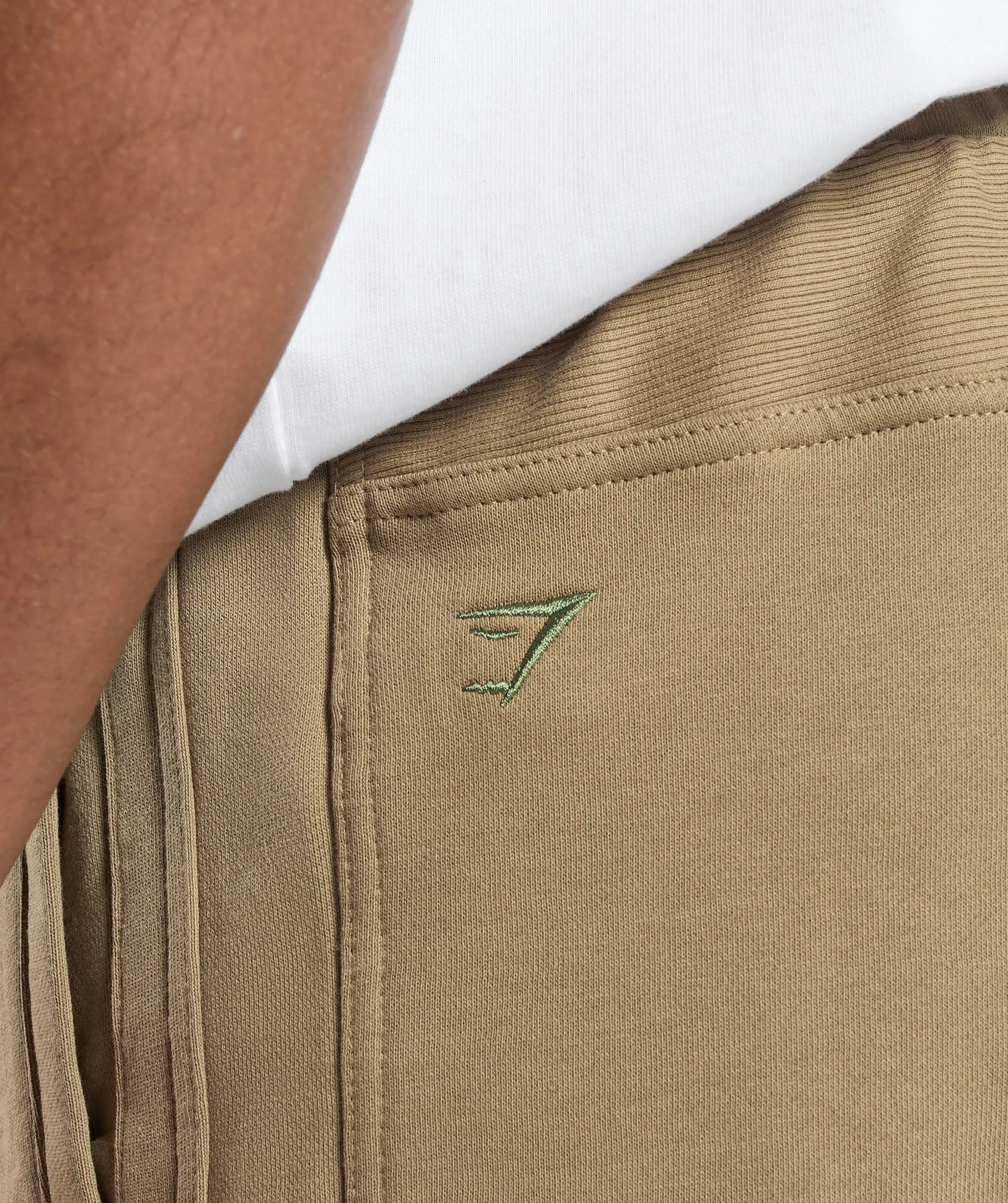 Gymshark Rest Day Essentials 7" Shorts - Troop Green