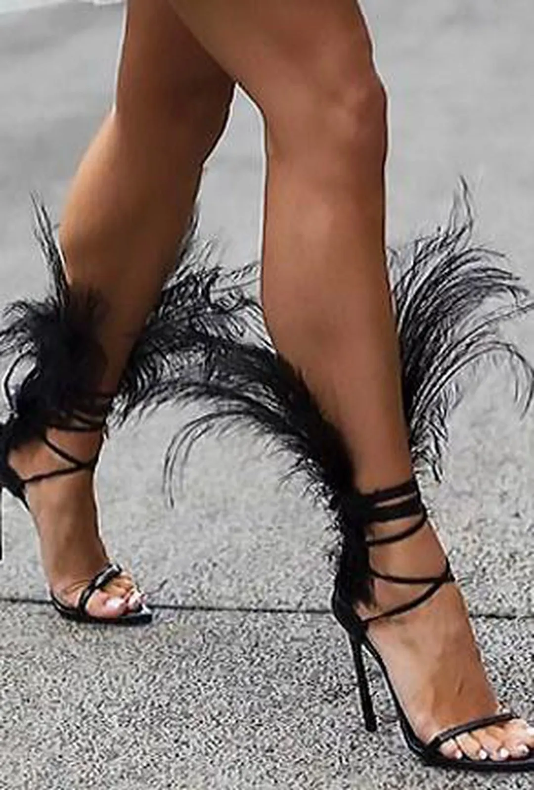 IVE - FEATHERS BACK SANDALS