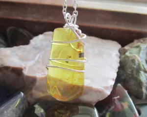 Natural Baltic Gold Amber Wire Wrapped Pendant Necklace